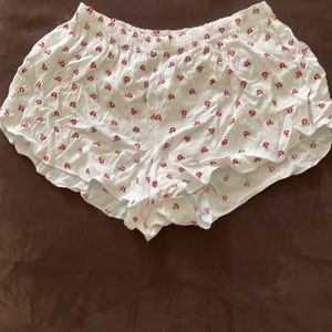 URBAN OUTFITTER FLORAL SHORTS